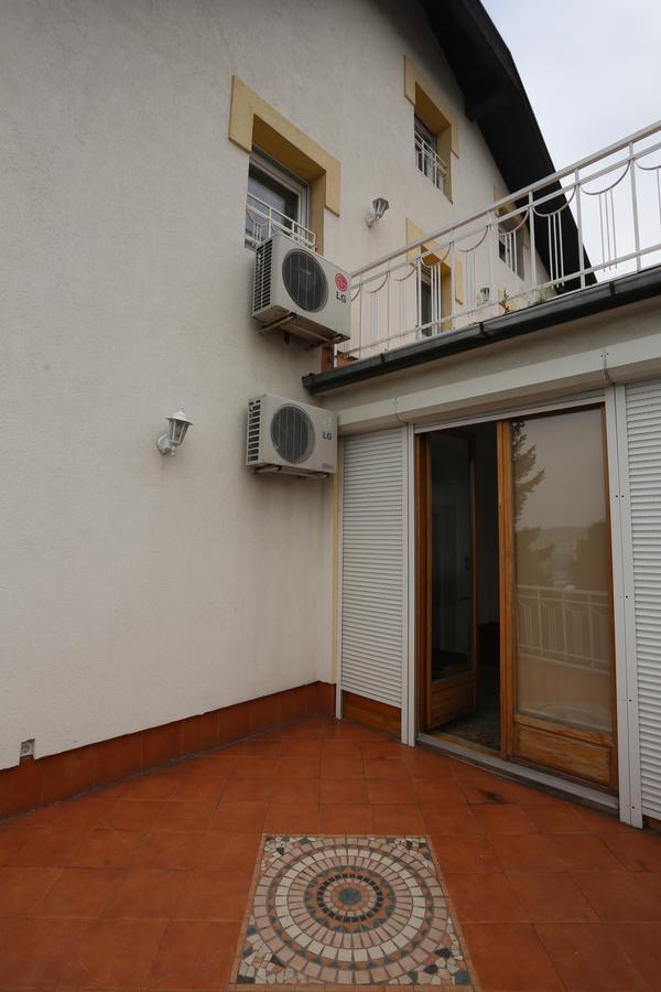 Apartments Villa Irma SJJ Exteriör bild